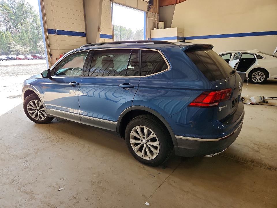 45800546 :رقم المزاد ، 3VV2B7AX5JM170085 vin ، 2018 Volkswagen Tiguan مزاد بيع