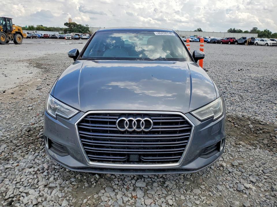 2017 Audi A3 მანქანა იყიდება აუქციონზე, vin: WAUAUGFF3H1052318, აუქციონის ნომერი: 46438746
