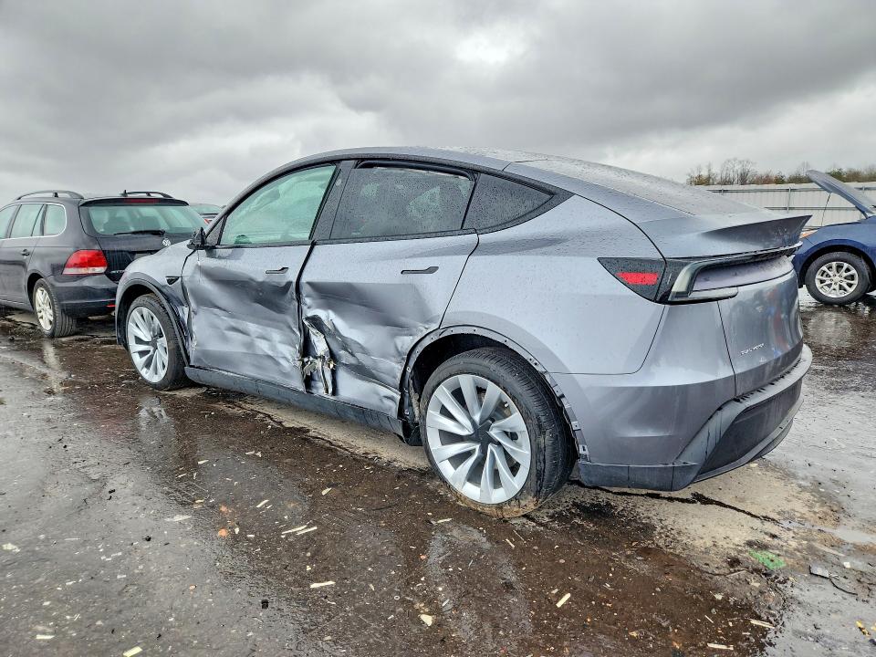 Продаж на аукціоні авто 2026 Tesla Model Y, vin: 7SAYGDEE6TF322225, номер лоту: 47820426