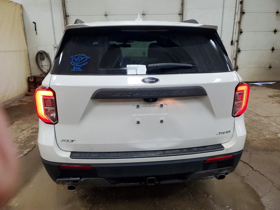 Продажа на аукционе авто 2022 Ford Explorer, vin: 1FMSK8DH7NGB72800, номер лота: 45862096