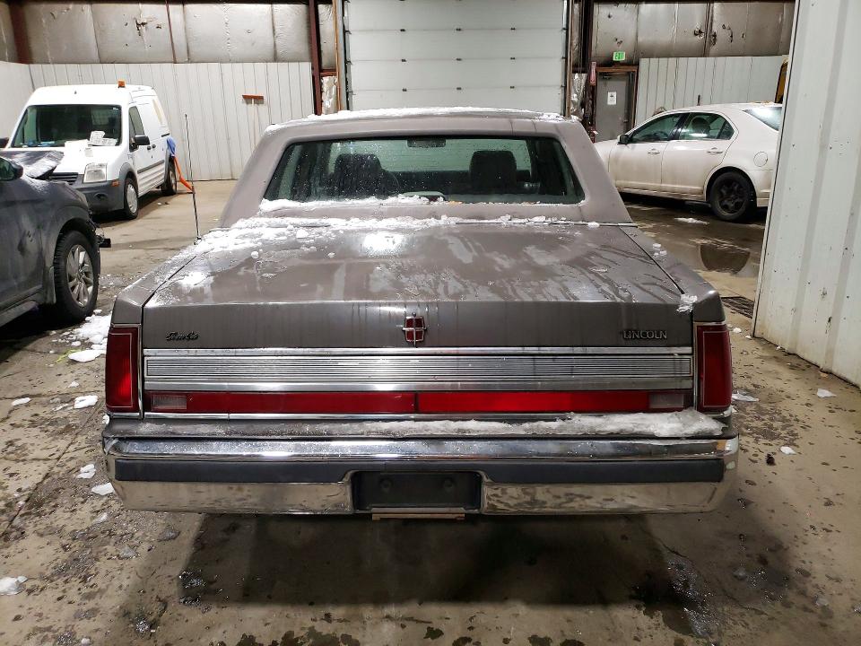 Продаж на аукціоні авто 1989 Lincoln Townhouse Continental, vin: 1LNBM81F6KY799832, номер лоту: 79452655