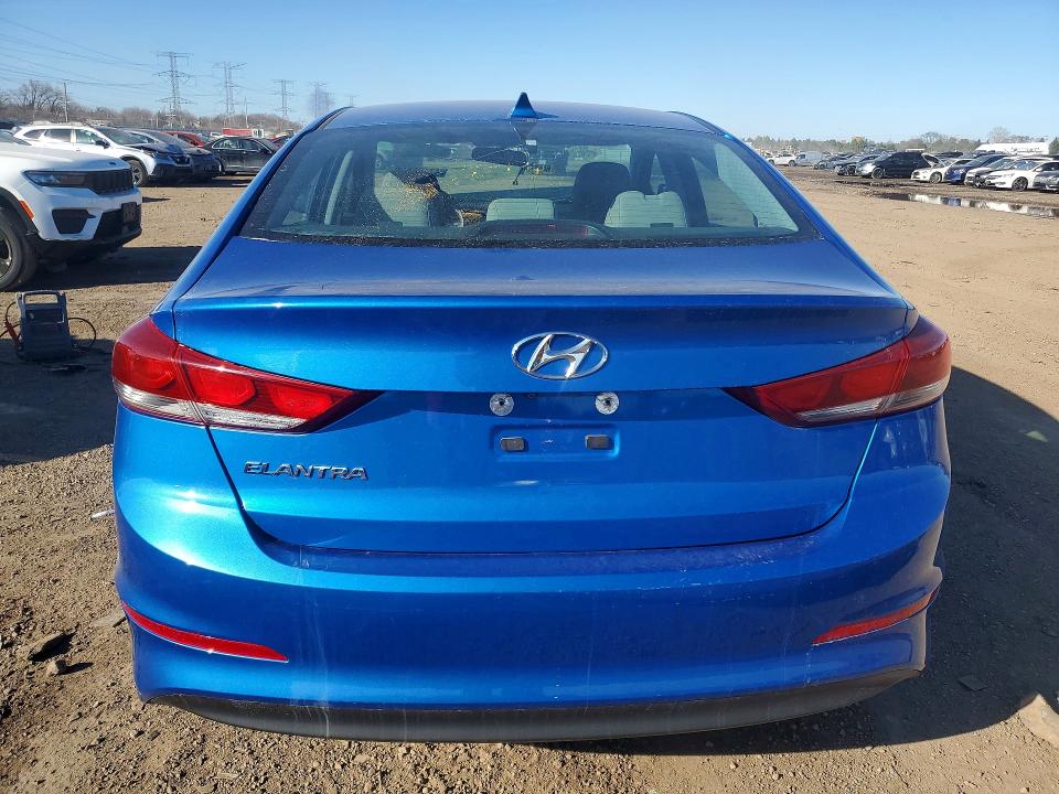 47105836 :رقم المزاد ، KMHD84LF5HU425747 vin ، 2017 Hyundai Elantra مزاد بيع