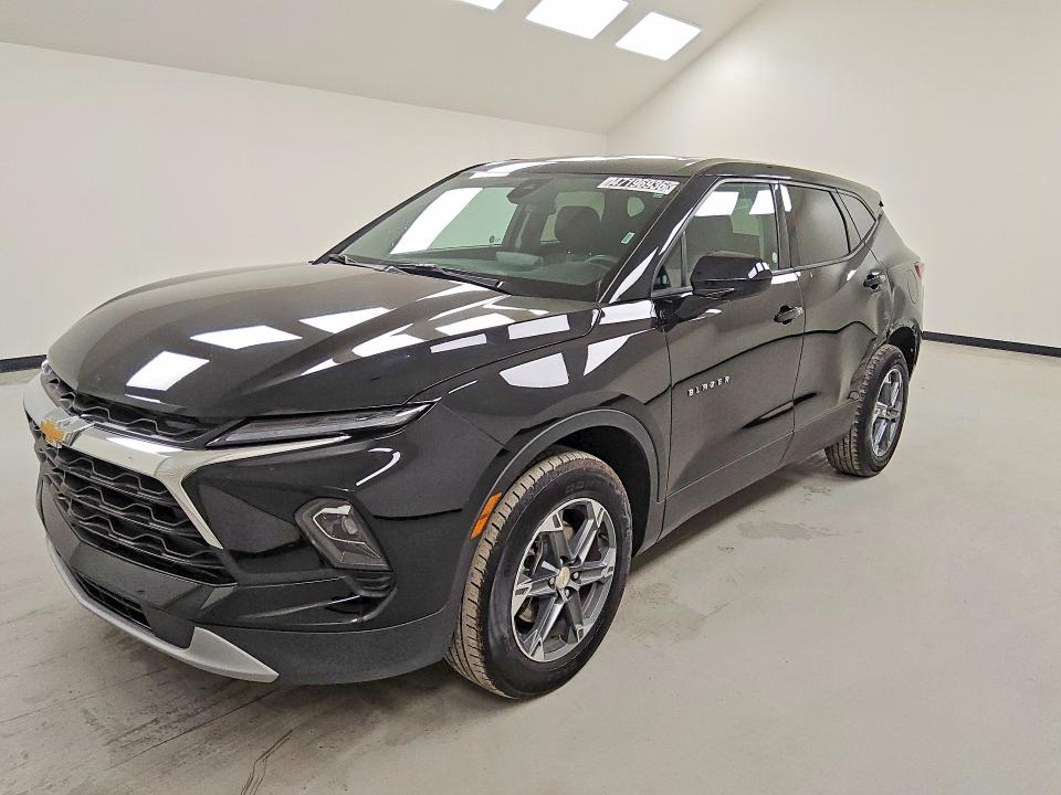 Продаж на аукціоні авто 2025 Chevrolet Blazer, vin: 3GNKBCR44SS195940, номер лоту: 47196936