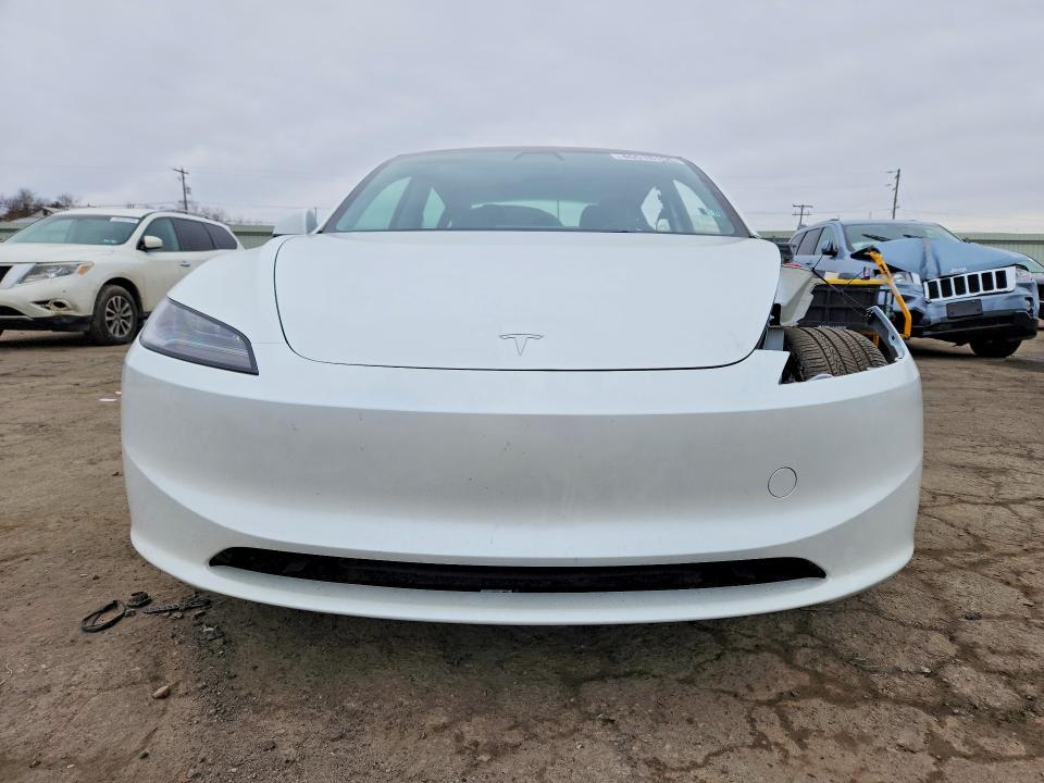 Продажа на аукционе авто 2025 Tesla Model 3, vin: 5YJ3E1EBXSF910967, номер лота: 46518156