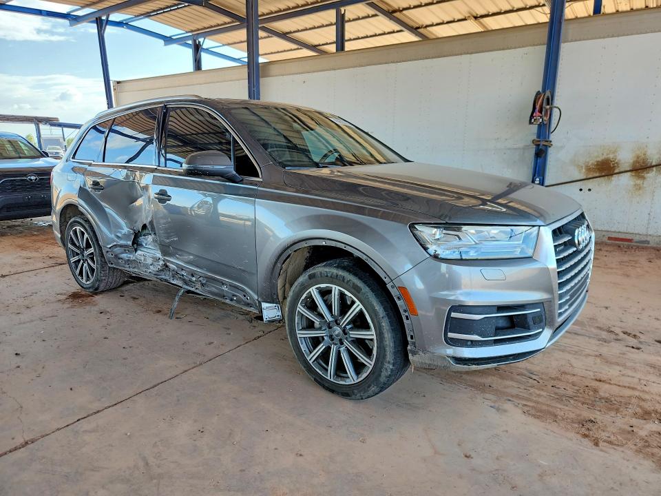 2017 Audi Q7 მანქანა იყიდება აუქციონზე, vin: WA1LAAF77HD032818, აუქციონის ნომერი: 45659306