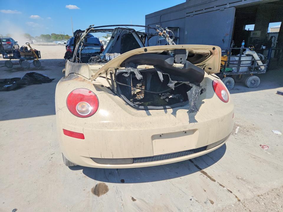 2010 Volkswagen New Beetle მანქანა იყიდება აუქციონზე, vin: 3VWRW3AL3AM003275, აუქციონის ნომერი: 47161146