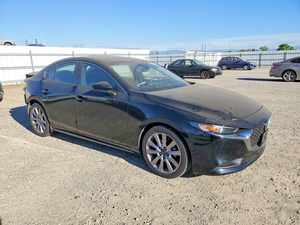 Продажа на аукционе авто 2021 Mazda 3, vin: JM1BPABL1M1337603, номер лота: 46722436