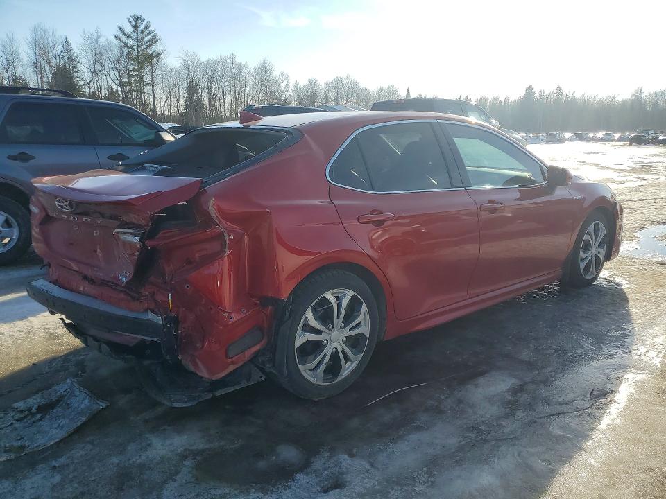 79174225 :رقم المزاد ، 4T1K31AK3MU022316 vin ، 2021 Toyota Camry Hybrid مزاد بيع