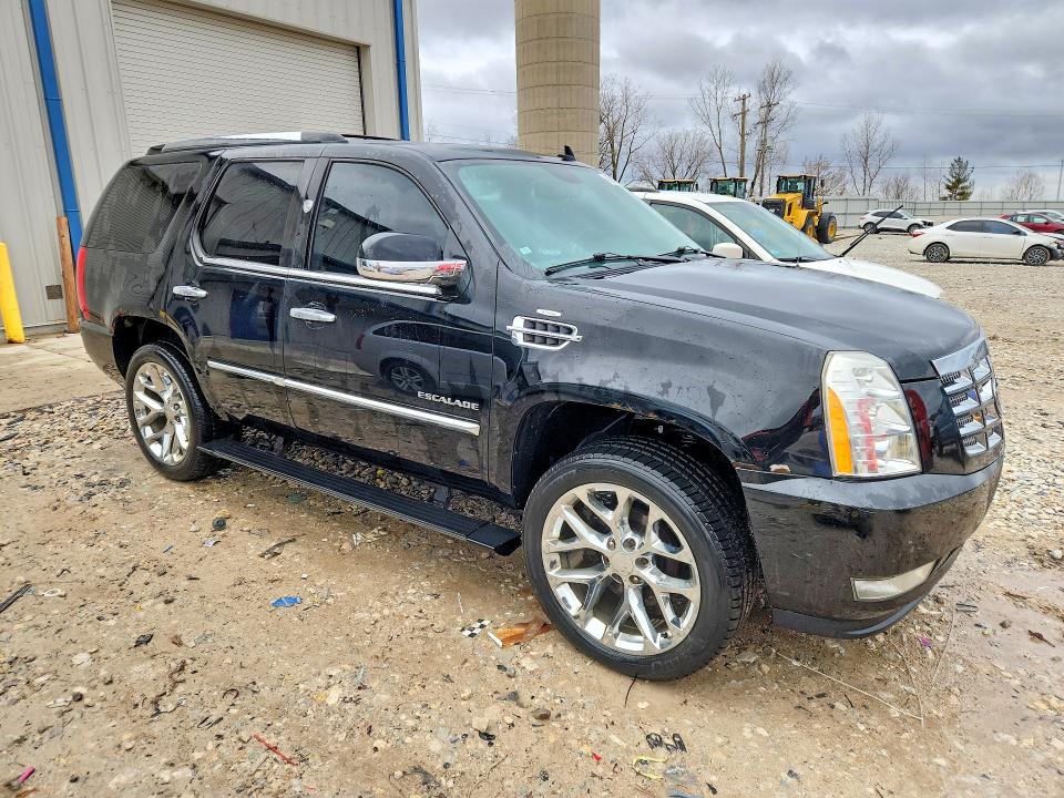 2010 Cadillac Escalade მანქანა იყიდება აუქციონზე, vin: 1GYUKCEF6AR114912, აუქციონის ნომერი: 45841826