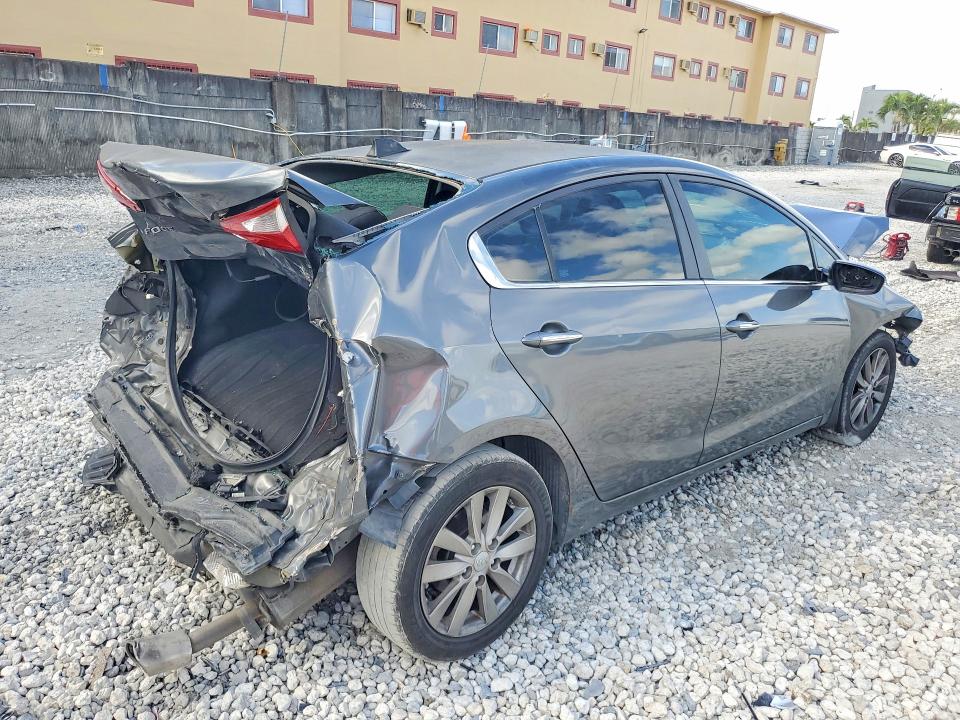 2014 Kia Forte მანქანა იყიდება აუქციონზე, vin: KNAFX4A87E5086660, აუქციონის ნომერი: 79978405
