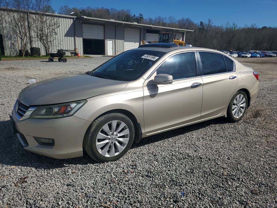 45851596 :رقم المزاد ، 1HGCR2F86FA048182 vin ، 2015 Honda Accord مزاد بيع