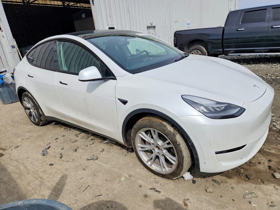 46147576 :رقم المزاد ، 7SAYGDEE9PA119560 vin ، 2023 Tesla Model Y مزاد بيع