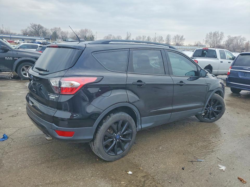 Продажа на аукционе авто 2017 Ford Escape, vin: 1FMCU0JD3HUA80896, номер лота: 79667535