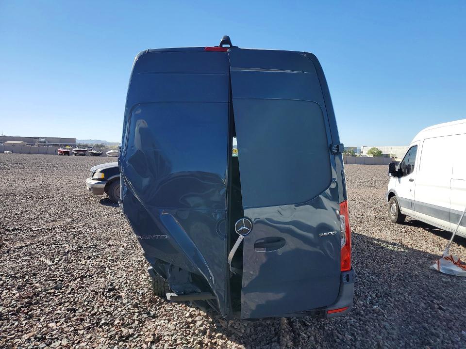 46496326 :رقم المزاد ، WD4PF1CD7KT012462 vin ، 2019 Mercedes Benz Sprinter مزاد بيع