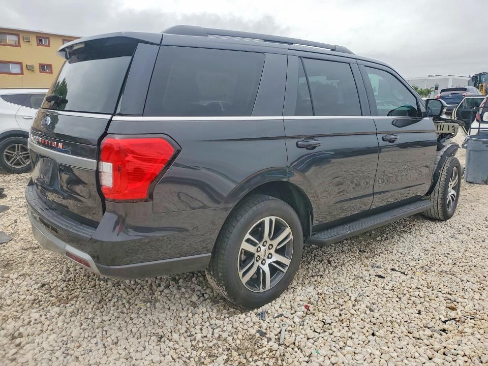 2024 Ford Expedition მანქანა იყიდება აუქციონზე, vin: 1FMJU1H8XREA03749, აუქციონის ნომერი: 45939486
