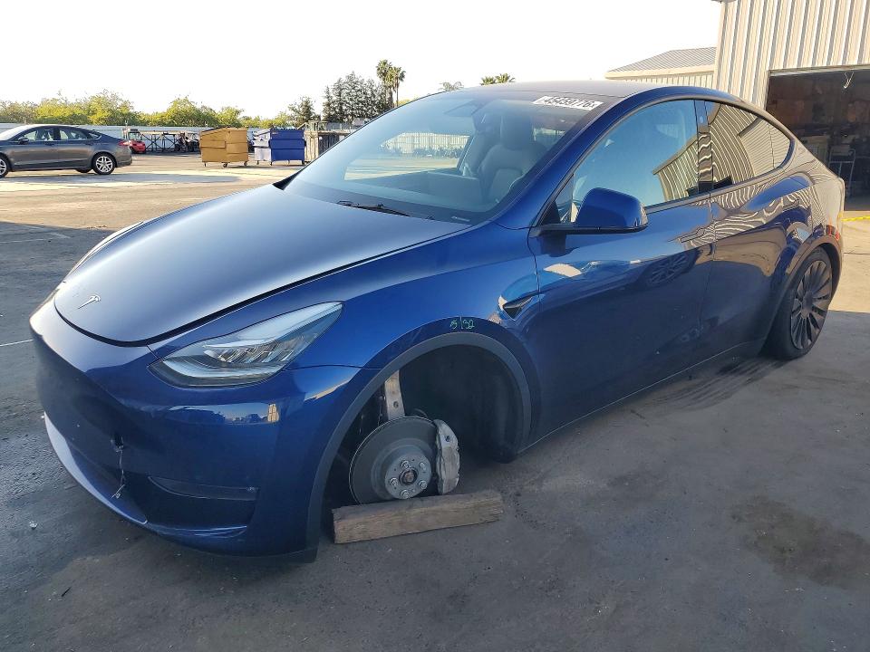 Auction sale of the 2023 Tesla Model Y, vin: 7SAYGDEE6PA074271, lot number: 45459776