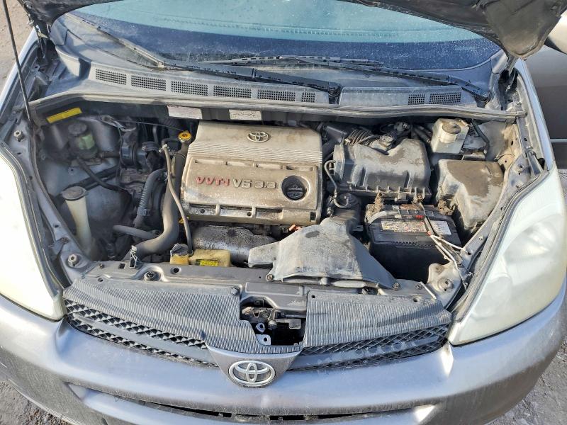 2004 Toyota Sienna მანქანა იყიდება აუქციონზე, vin: 5TDZA23C24S120102, აუქციონის ნომერი: 46299376