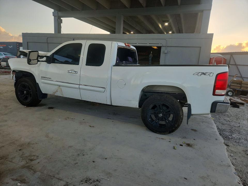 47878956 :رقم المزاد ، 1GTR2VE33BZ117569 vin ، 2011 Gmc Sierra مزاد بيع