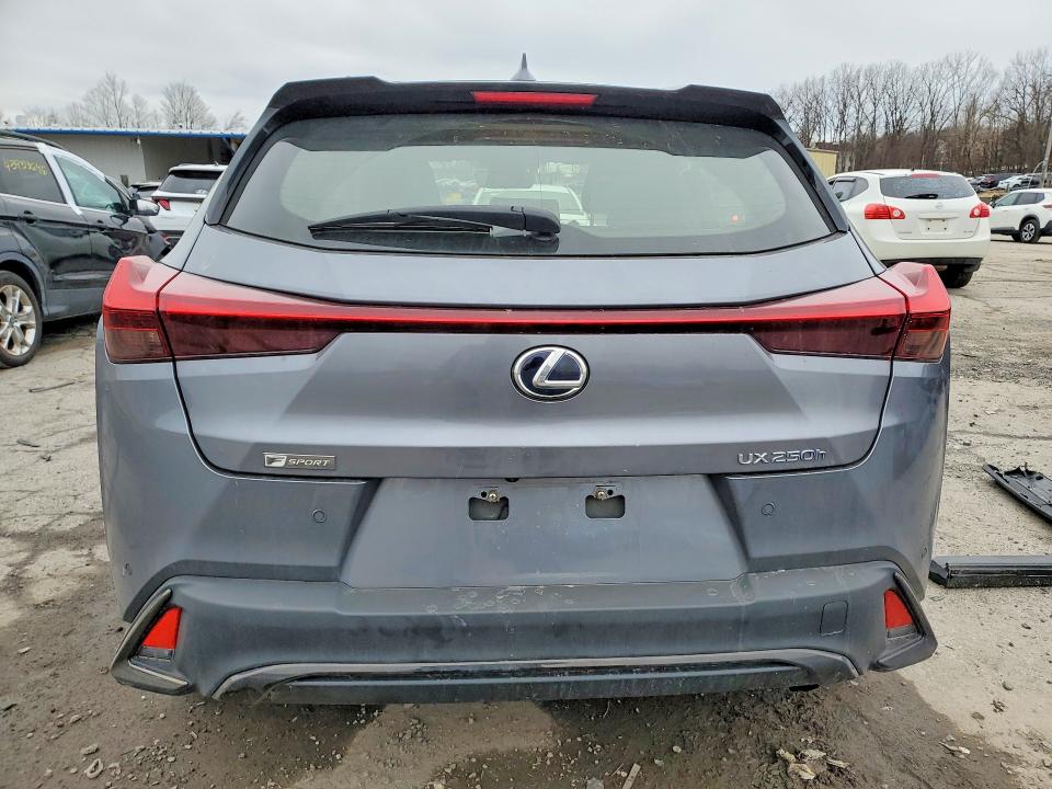 2021 Lexus Ux 250h მანქანა იყიდება აუქციონზე, vin: JTHR9JBH1M2051487, აუქციონის ნომერი: 45813706
