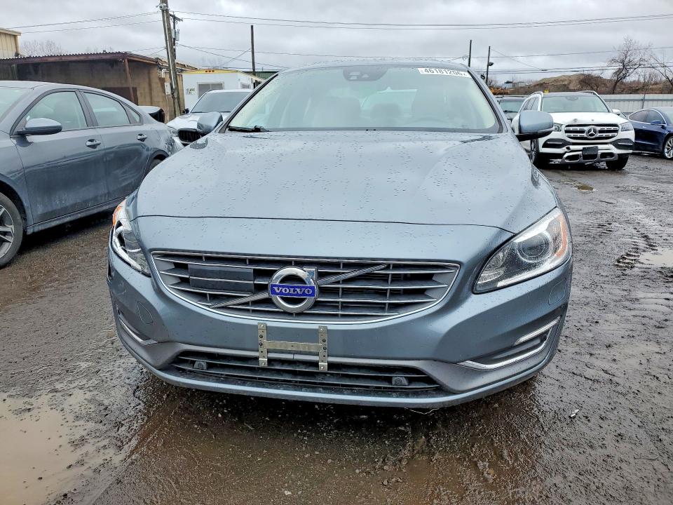 46181206 :رقم المزاد ، LYV402TM9JB174083 vin ، 2018 Volvo S60 مزاد بيع