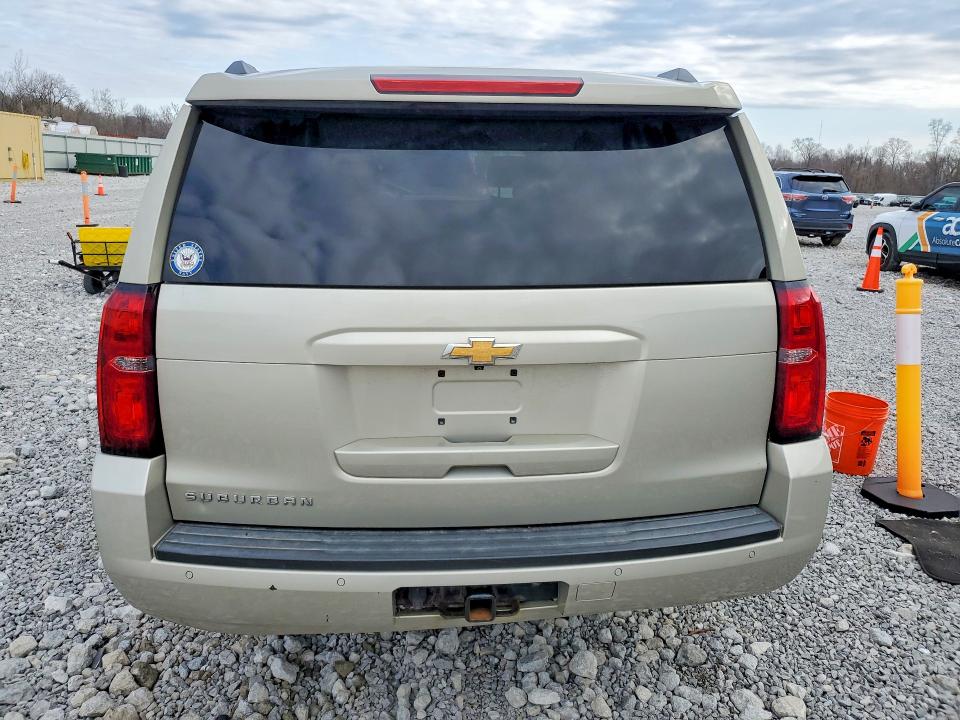 Продаж на аукціоні авто 2016 Chevrolet Suburban, vin: 1GNSKHKC1GR444834, номер лоту: 47882966