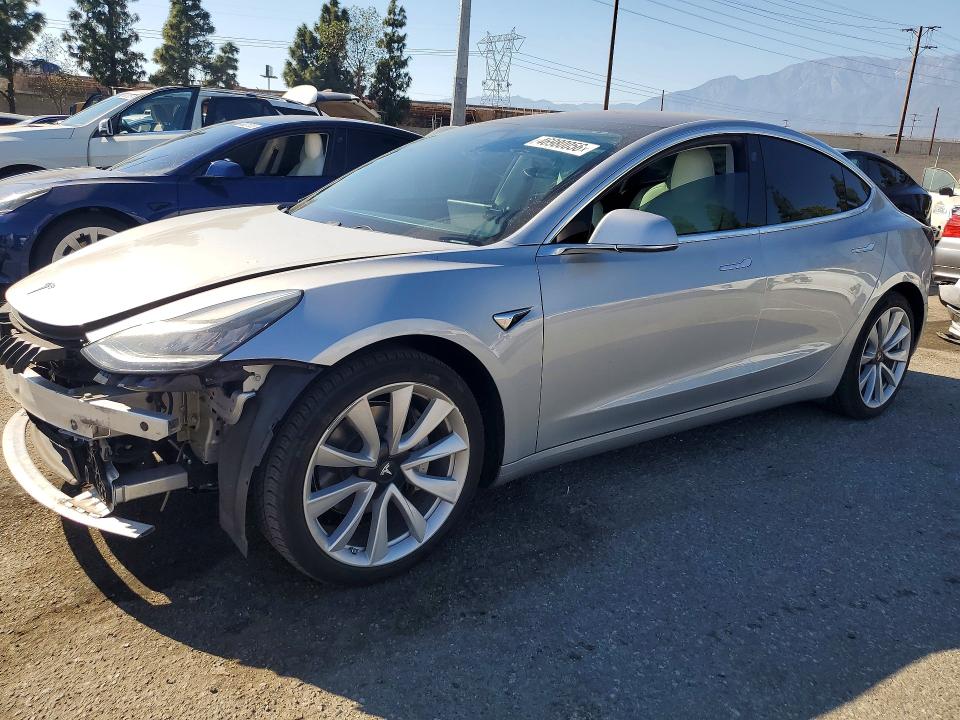 Продаж на аукціоні авто 2018 Tesla Model 3, vin: 5YJ3E1EB5JF100581, номер лоту: 46980056