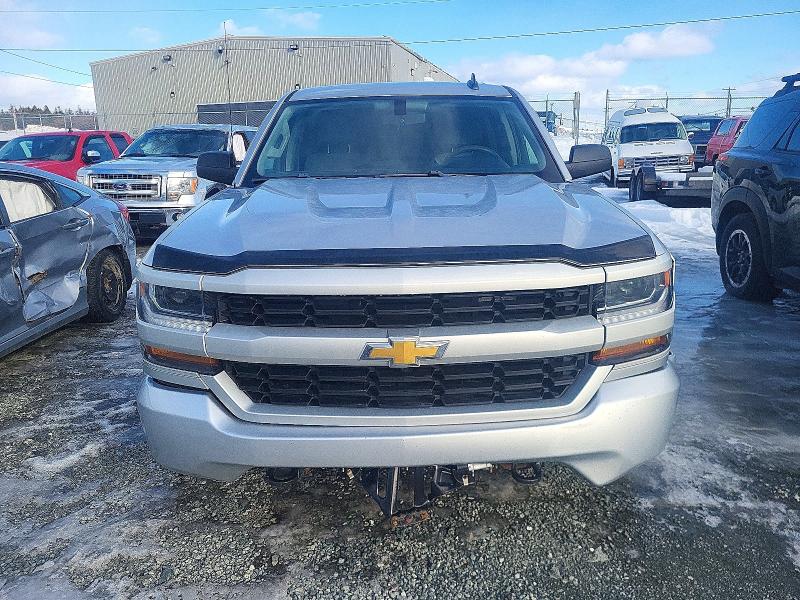 78105815 :رقم المزاد ، 3GCUKPEC5JG608228 vin ، 2018 Chevrolet Silverado مزاد بيع