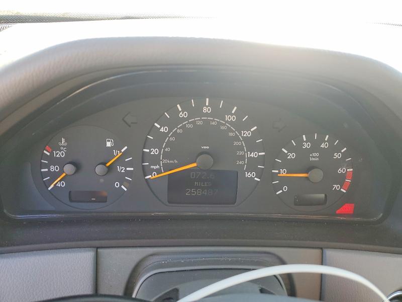 Продажа на аукционе авто 2000 Mercedes-benz E, vin: WDBJF65JXYB149733, номер лота: 46636916