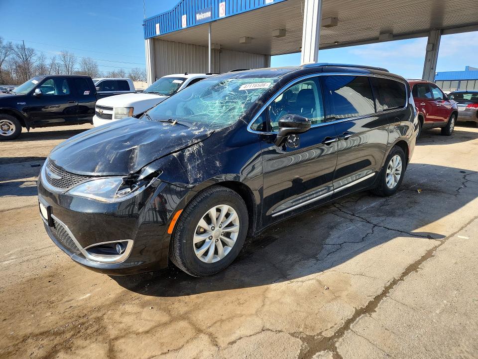 2019 Chrysler Pacifica მანქანა იყიდება აუქციონზე, vin: 2C4RC1BG4KR523416, აუქციონის ნომერი: 47116506