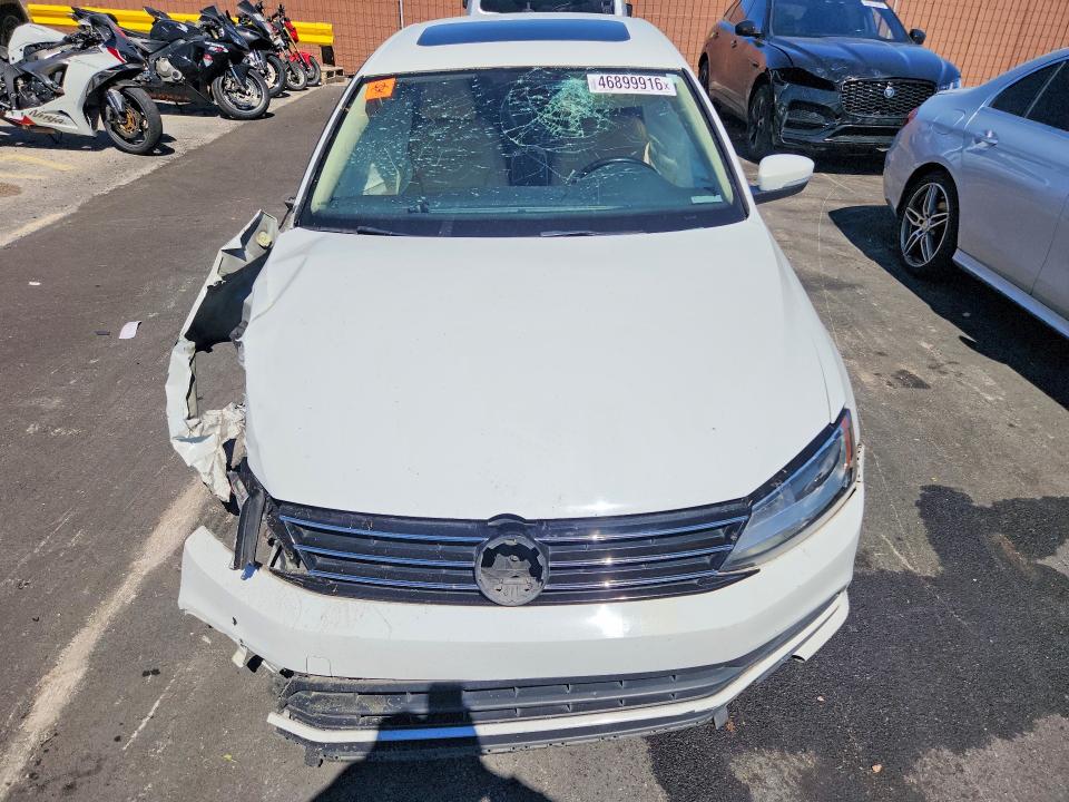 46899916 :رقم المزاد ، 3VWDB7AJ6HM218283 vin ، 2017 Volkswagen Jetta مزاد بيع