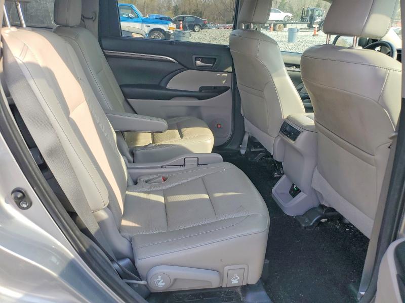 47722106 :رقم المزاد ، 5TDDKRFH4FS143536 vin ، 2015 Toyota Highlander مزاد بيع