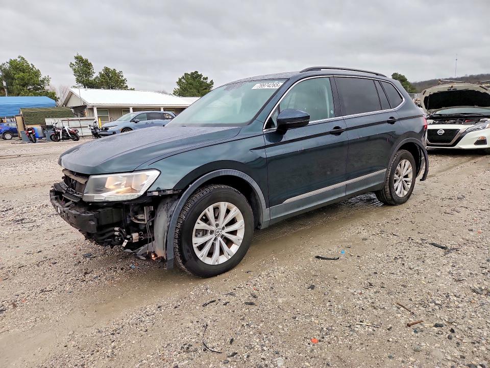 Auction sale of the 2018 Volkswagen Tiguan, vin: 3VV3B7AX1JM007938, lot number: 79974265
