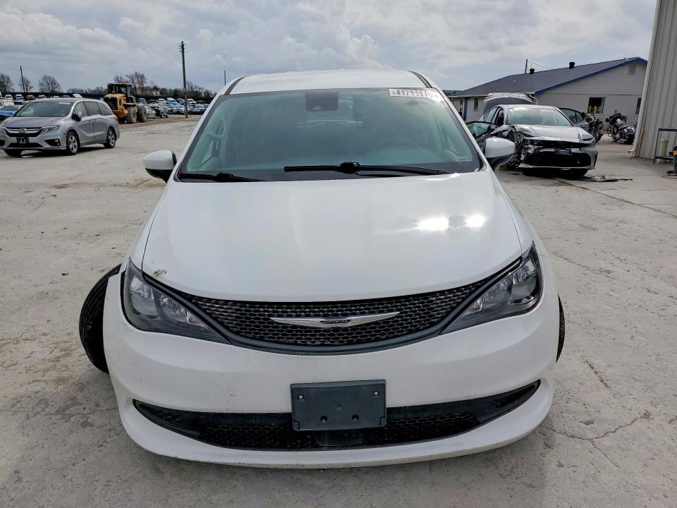 Продажа на аукционе авто 2023 Chrysler Voyager, vin: 2C4RC1CGXPR519876, номер лота: 41711116