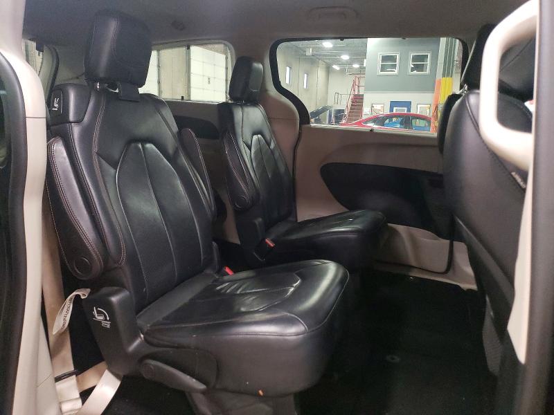 41949156 :رقم المزاد ، 2C4RC1BG7JR142965 vin ، 2018 Chrysler Pacifica مزاد بيع