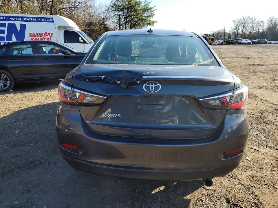 79717175 :رقم المزاد ، 3MYDLBYV4KY512472 vin ، 2019 Toyota Yaris مزاد بيع