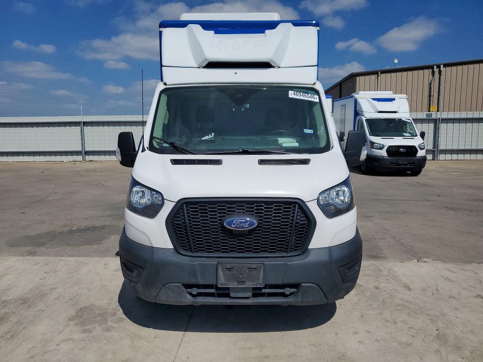 46946546 :رقم المزاد ، 1FDBW5Z83NKA01650 vin ، 2022 Ford Transit مزاد بيع