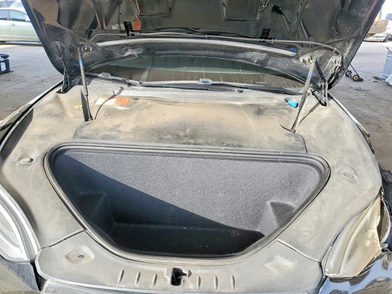 47796816 :رقم المزاد ، 5YJSA1E29HF210499 vin ، 2017 Tesla Model S مزاد بيع