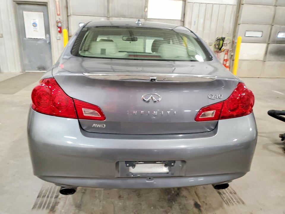 45537326 :رقم المزاد ، JN1CV6AR0FM521934 vin ، 2015 Infiniti Q40 مزاد بيع