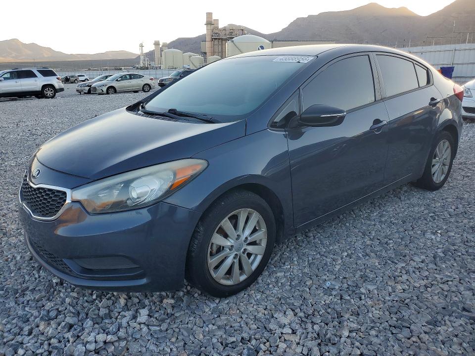 2014 Kia Forte მანქანა იყიდება აუქციონზე, vin: KNAFX4A68E5063399, აუქციონის ნომერი: 45888956