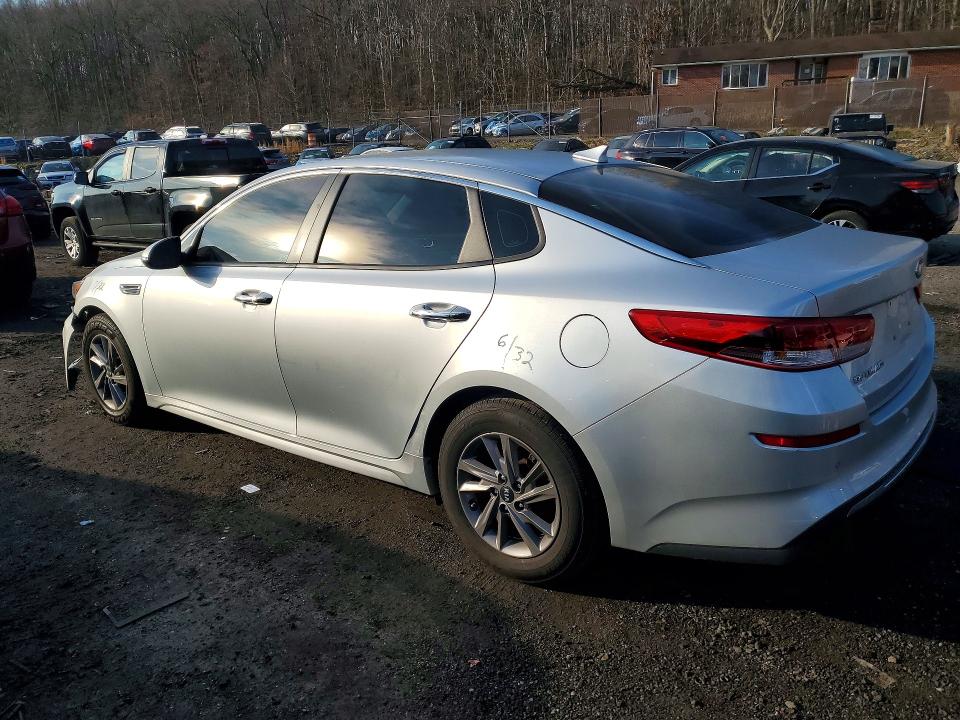 47064736 :رقم المزاد ، 5XXGT4L33LG411494 vin ، 2020 Kia Optima مزاد بيع