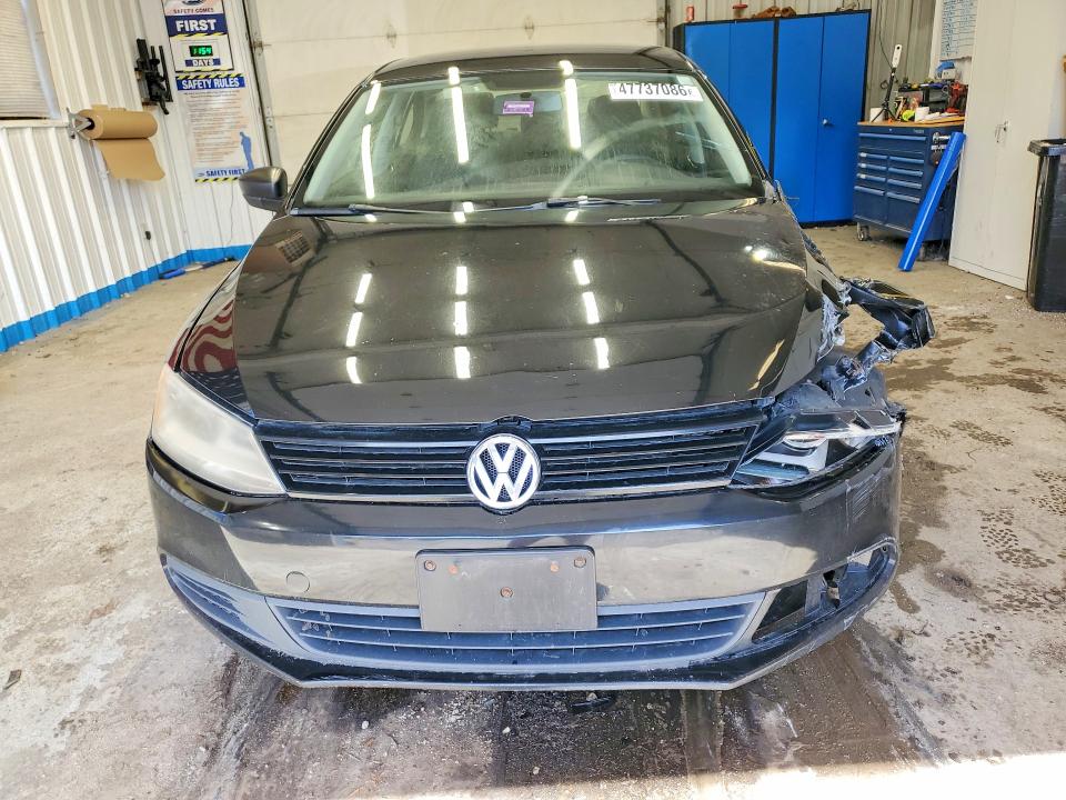 47737086 :رقم المزاد ، 3VW2K7AJXEM398810 vin ، 2014 Volkswagen Jetta مزاد بيع