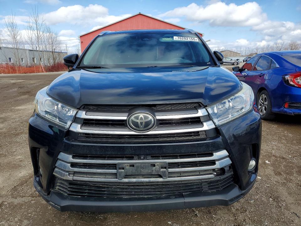 76202155 :رقم المزاد ، 5TDDZRFH1JS833975 vin ، 2018 Toyota Highlander مزاد بيع