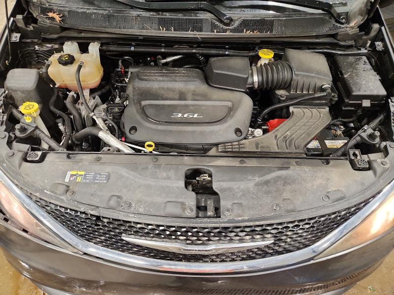 47130276 :رقم المزاد ، 2C4RC1DG9HR577865 vin ، 2017 Chrysler Pacifica مزاد بيع
