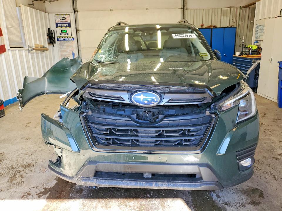 46005956 :رقم المزاد ، JF2SKAPCXNH411439 vin ، 2022 Subaru Forester مزاد بيع