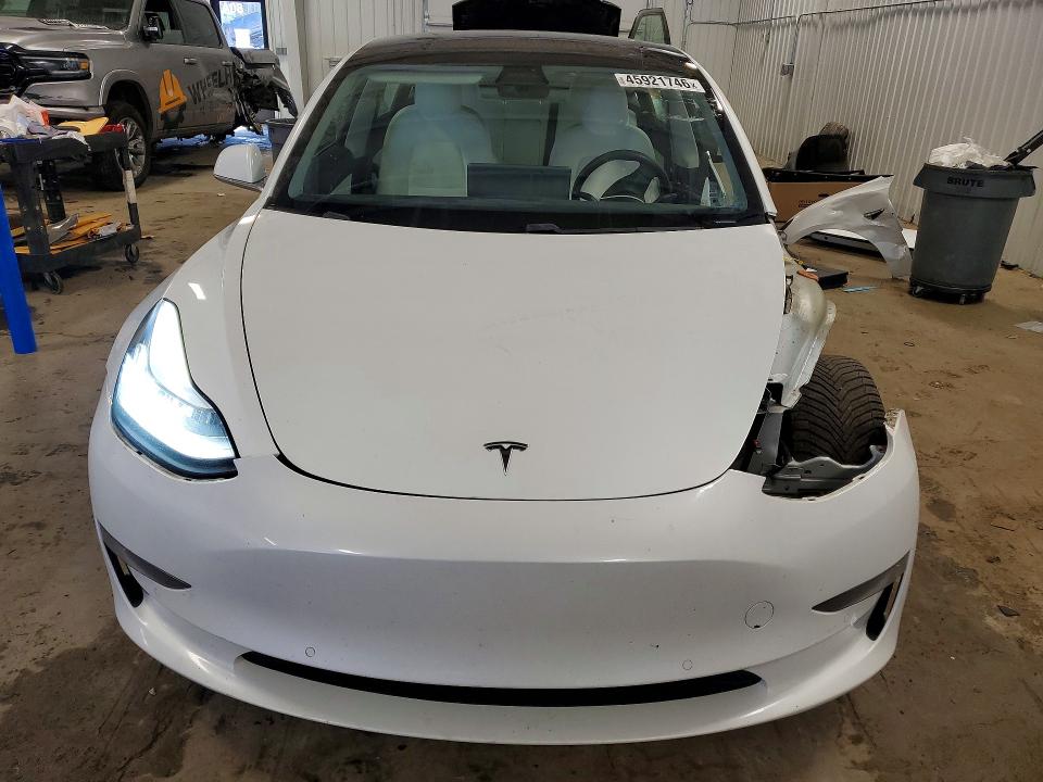 45921746 :رقم المزاد ، 5YJ3E1EB3KF494907 vin ، 2019 Tesla Model 3 مزاد بيع