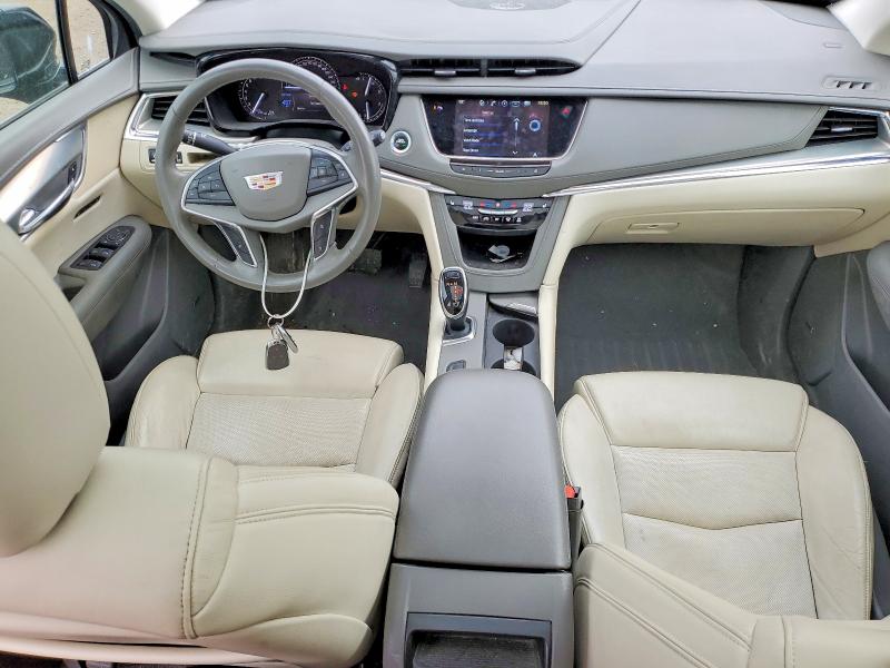 47563896 :رقم المزاد ، 1GYKNBRS0HZ101020 vin ، 2017 Cadillac Xt5 مزاد بيع
