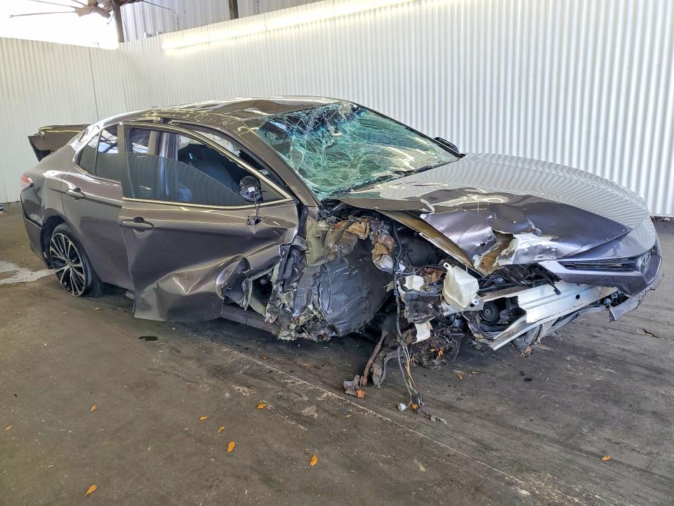 Продажа на аукционе авто 2019 Toyota Camry, vin: 4T1B11HKXKU199745, номер лота: 41739846