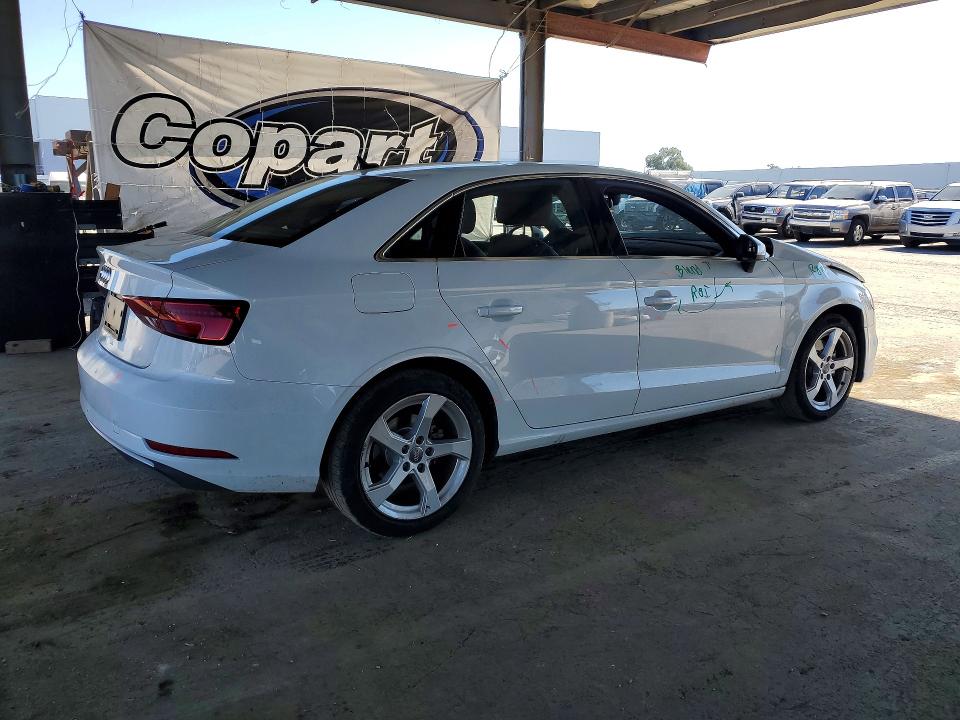 2019 Audi A3 მანქანა იყიდება აუქციონზე, vin: WAUAUGFF8K1012310, აუქციონის ნომერი: 46490346