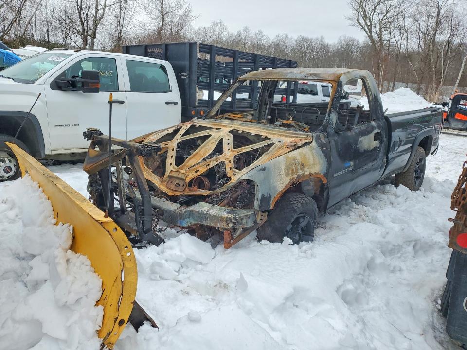 Auction sale of the 2005 Gmc Sierra, vin: 1GTHK24U45E137538, lot number: 79266665