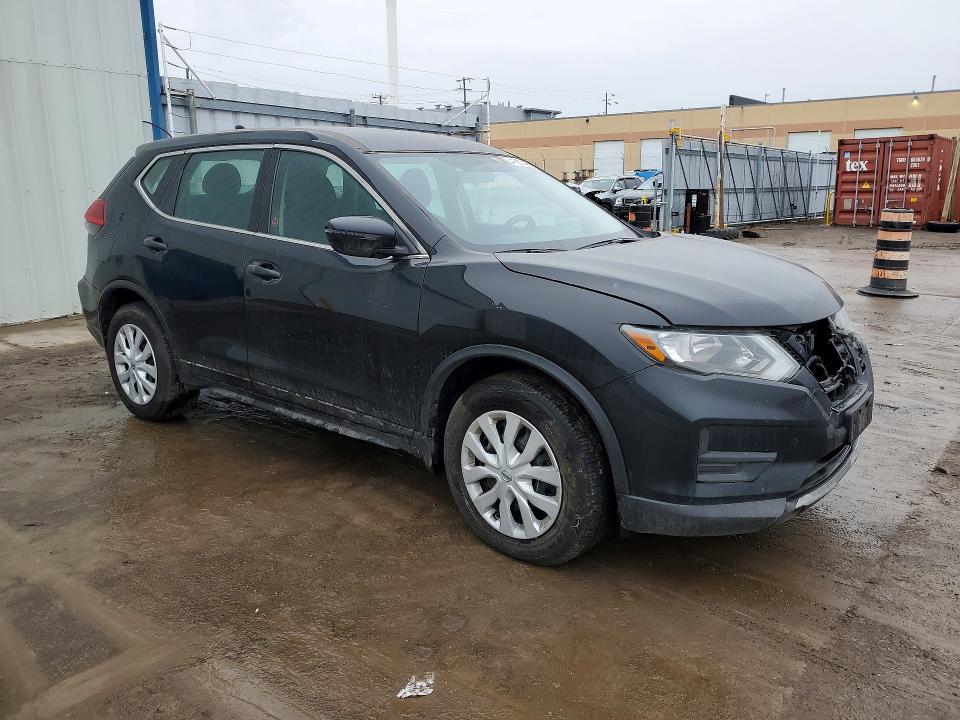 41887446 :رقم المزاد ، 5N1AT2MT8HC895450 vin ، 2017 Nissan Rogue مزاد بيع